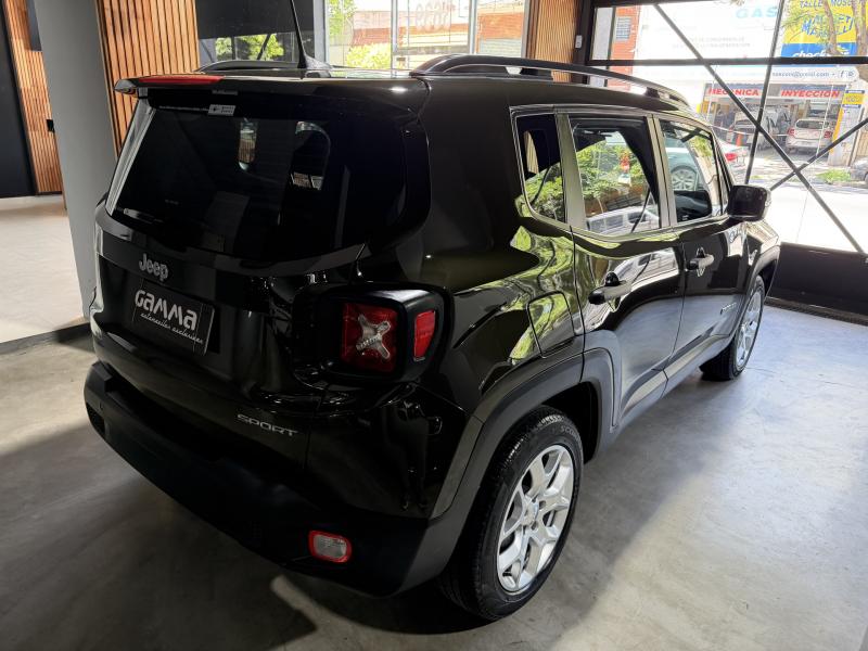 Imagen ilustrativa de Jeep Renegade 1.8 Sport Plus