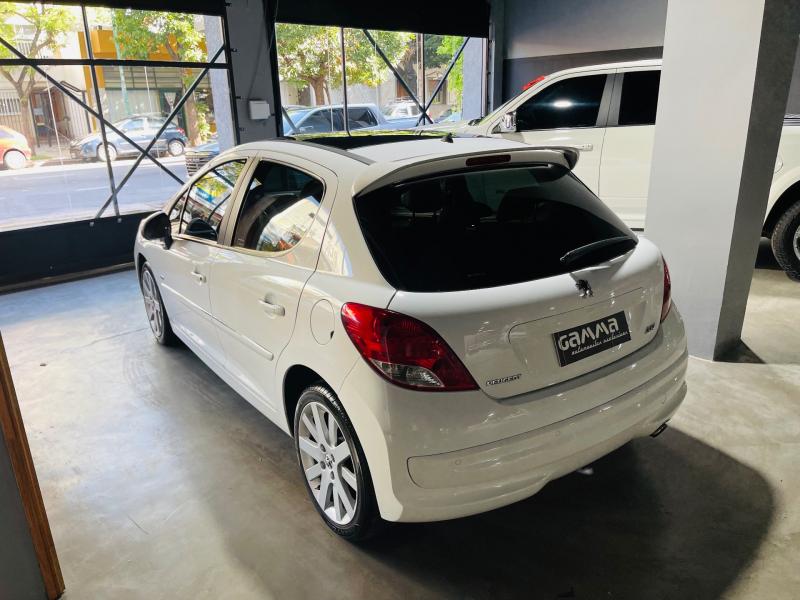 Imagen ilustrativa de Peugeot 207 1.6 Gti 156cv 5 p