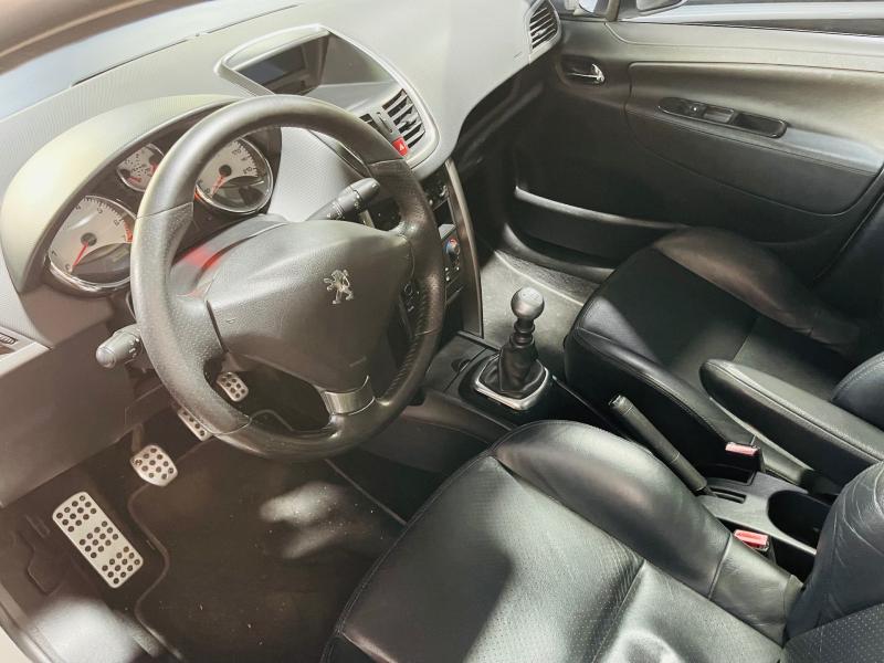 Imagen ilustrativa de Peugeot 207 1.6 Gti 156cv 5 p