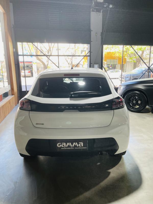 Imagen ilustrativa de Peugeot 208 1.2 New Like