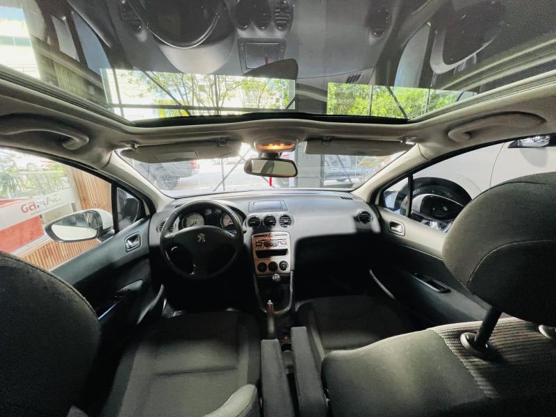 Imagen ilustrativa de Peugeot 308 1.6 Allure Nav 115cv