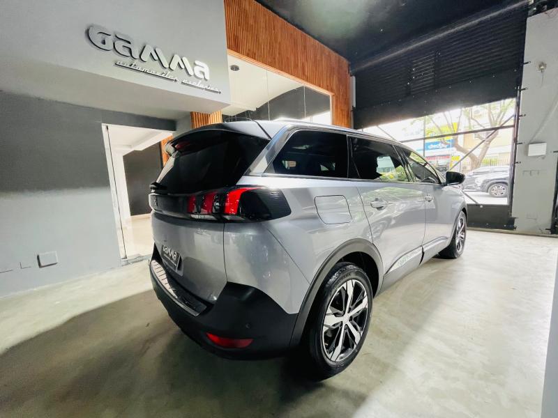 Imagen ilustrativa de Peugeot 5008 1.6 Feline B/techo Tiptronic
