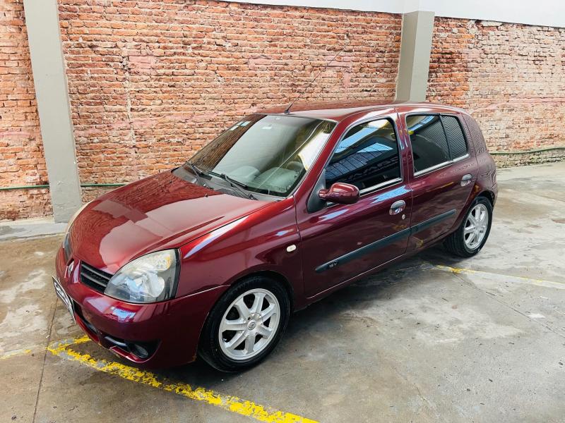 Imagen ilustrativa de Renault Clio 1.2 F2 Athentique Pk