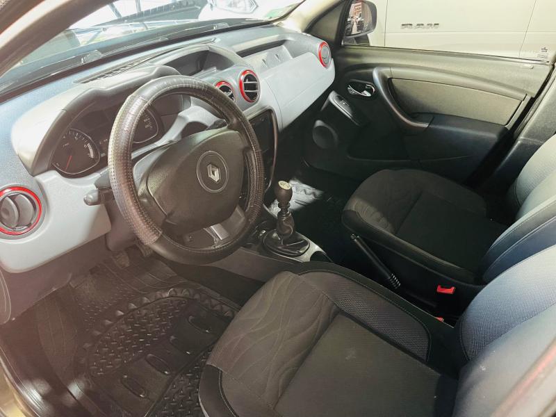 Imagen ilustrativa de Renault Duster 2.0 4x2 Privilege 138cv