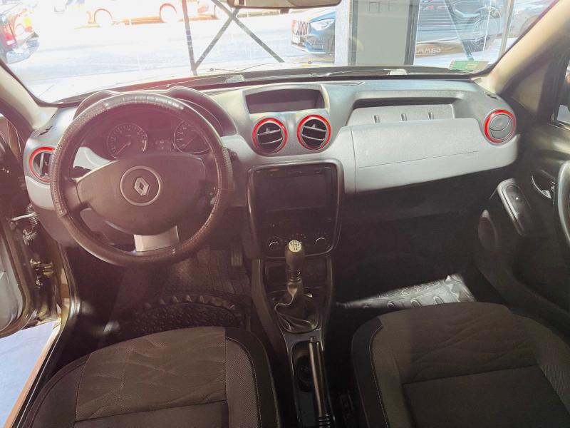 Imagen ilustrativa de Renault Duster 2.0 4x2 Privilege 138cv