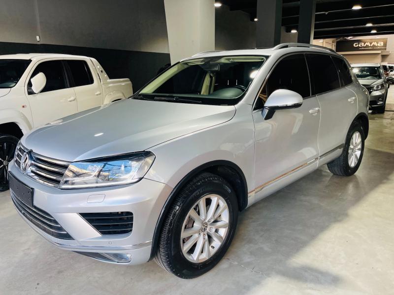Imagen ilustrativa de Volkswagen Touareg 4.2 V8 Premium