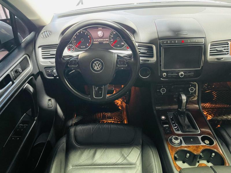 Imagen ilustrativa de Volkswagen Touareg 4.2 V8 Premium