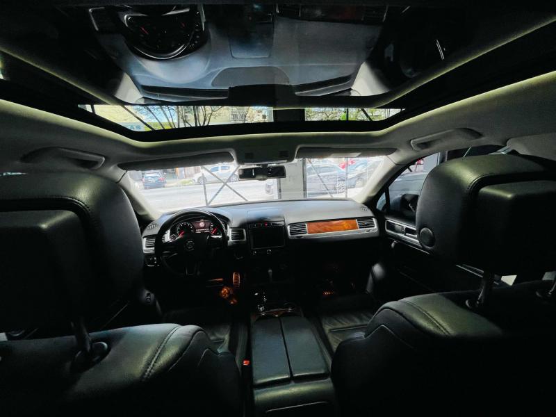 Imagen ilustrativa de Volkswagen Touareg 4.2 V8 Premium